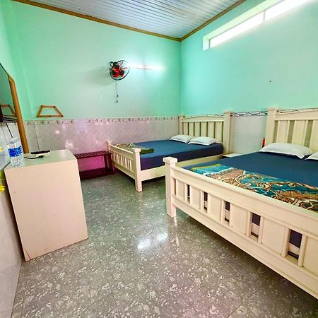 Thuy Hang Motel ลองไห่ ภายนอก รูปภาพ