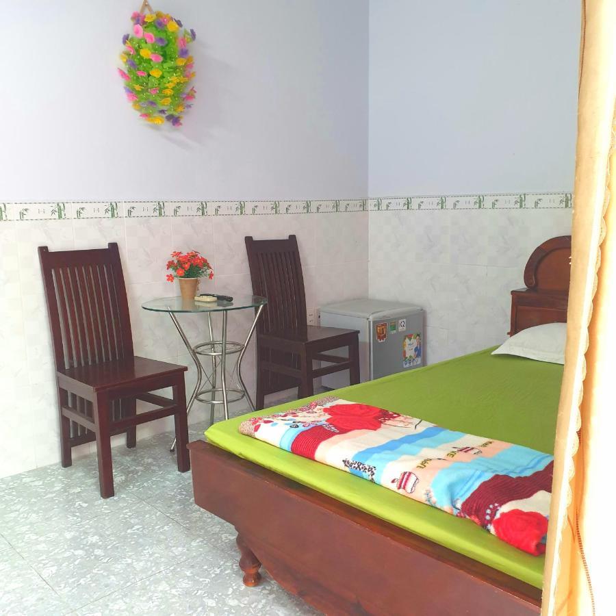 Thuy Hang Motel ลองไห่ ภายนอก รูปภาพ