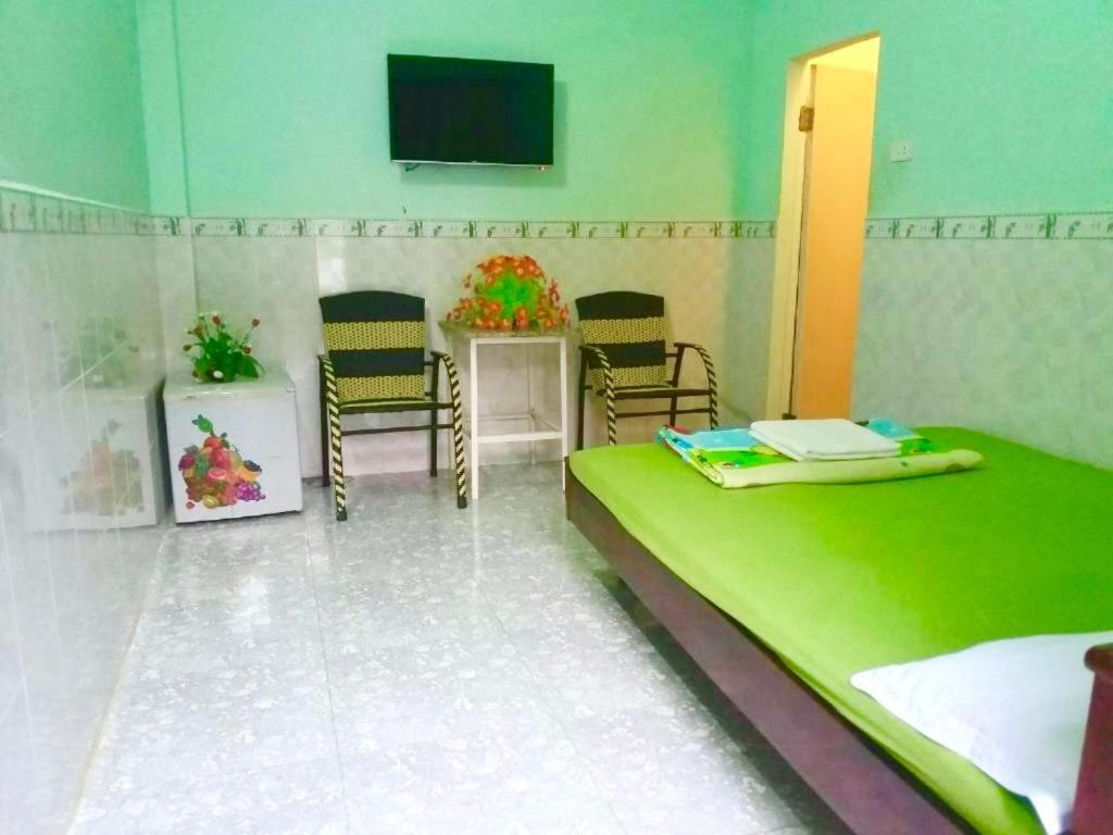 Thuy Hang Motel ลองไห่ ภายนอก รูปภาพ