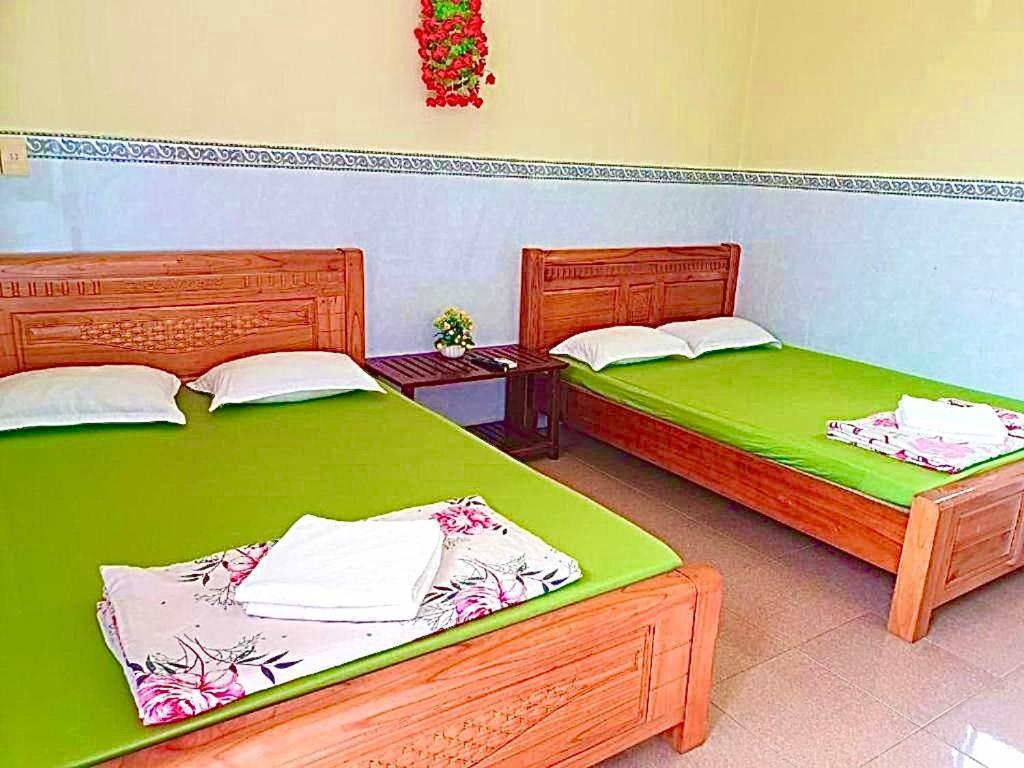 Thuy Hang Motel ลองไห่ ภายนอก รูปภาพ